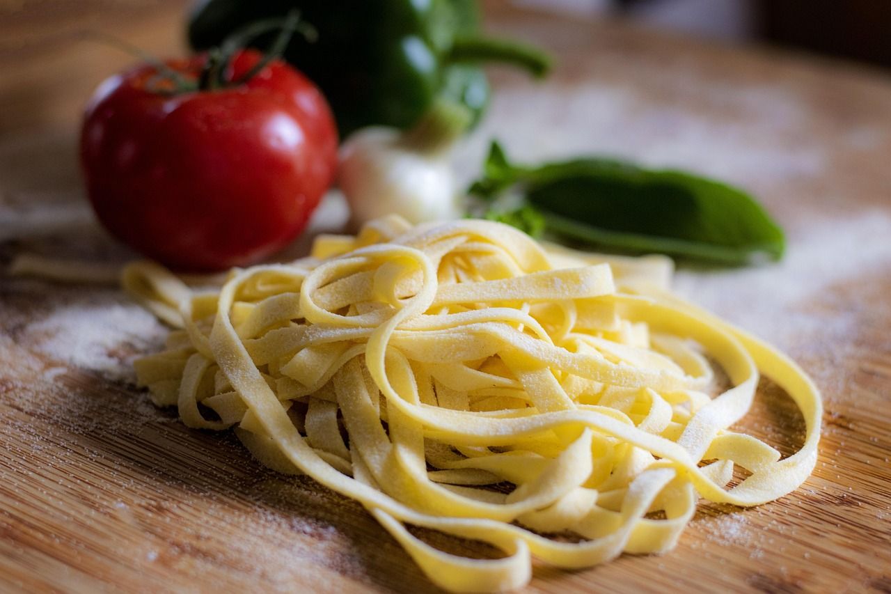 découvrez l'univers de la gastronomie : origines, tendances culinaires, chefs renommés et secrets pour sublimer votre table. savourez chaque étape de l'art gastronomique.