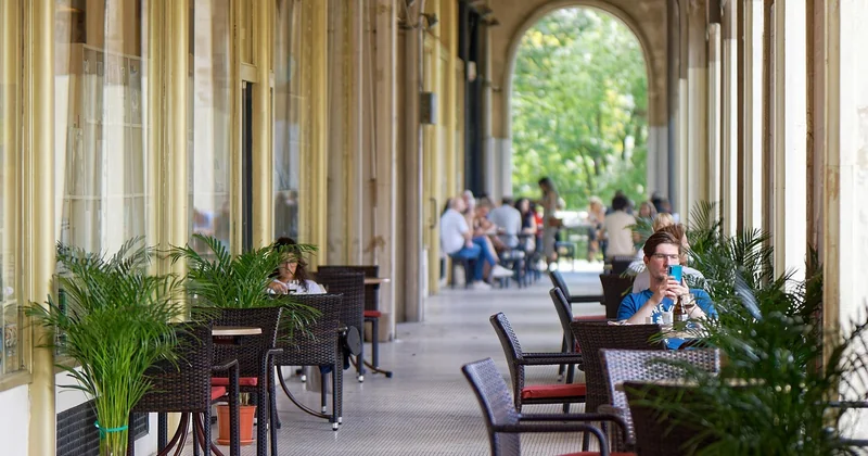 L'été, le rythme s'accélère : des horaires élargis