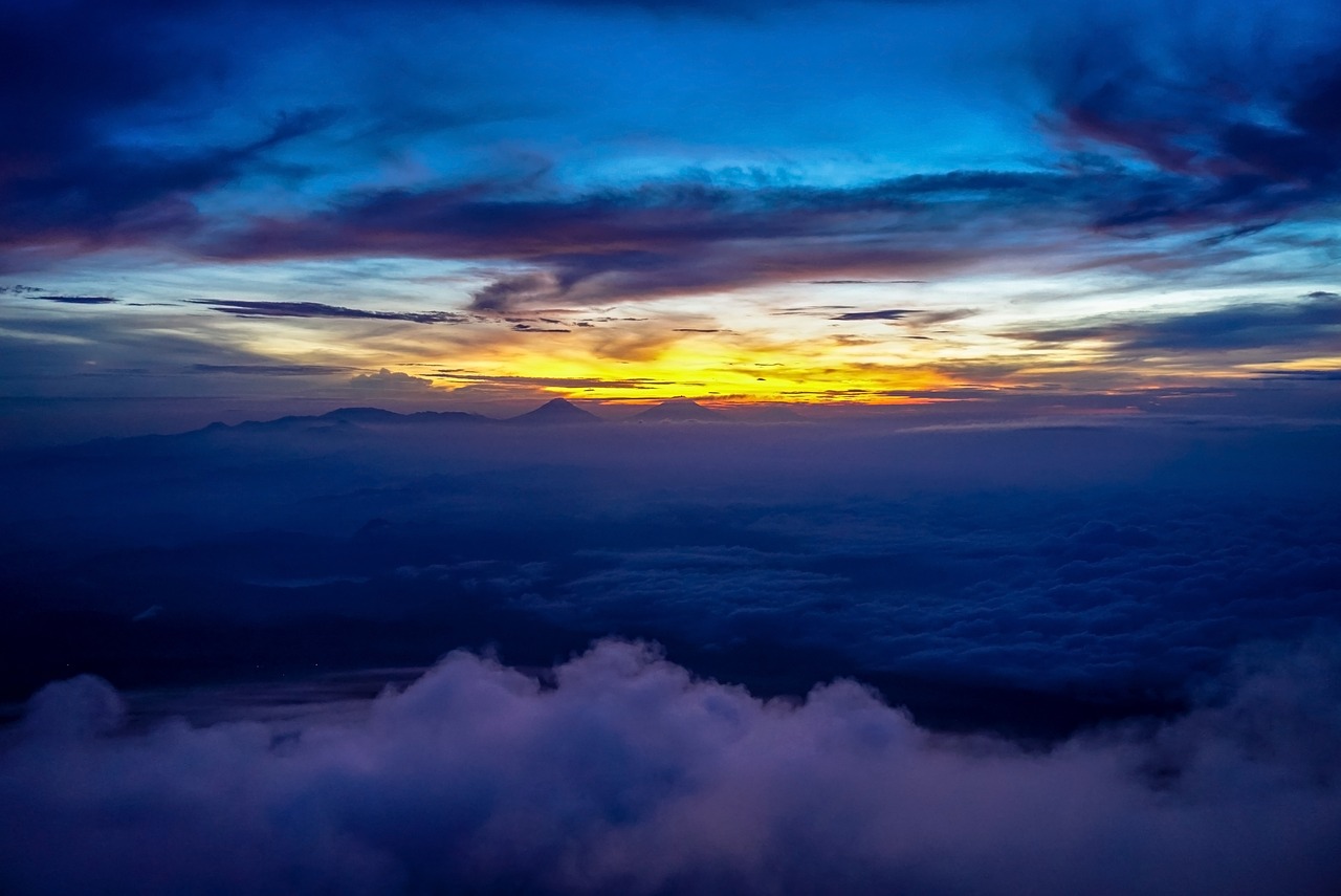 découvrez nos conseils et astuces pour le backpacking : préparez votre sac à dos, choisissez les meilleures destinations et vivez une aventure inoubliable à petit budget.